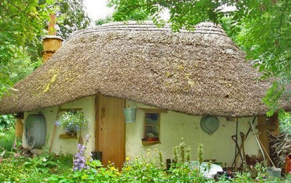 эко-дом из подручных средств, дом хоббита, дом за 252 доллара, £150 hobbit hole, Майкл Бак Michael Buck 