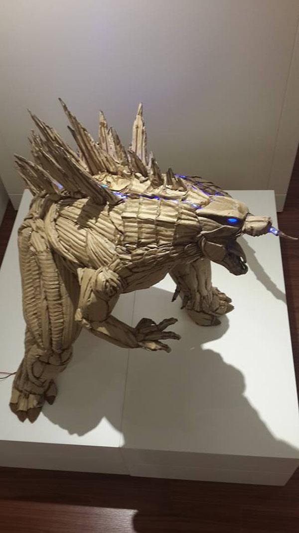 Невообразимые скульптуры из обычного картона от Кай-Сян Хонга скульптуры из картона, годзилла из картона, картон железный человек, Кай-Сян Хонг, Kai-Xiang Xhong