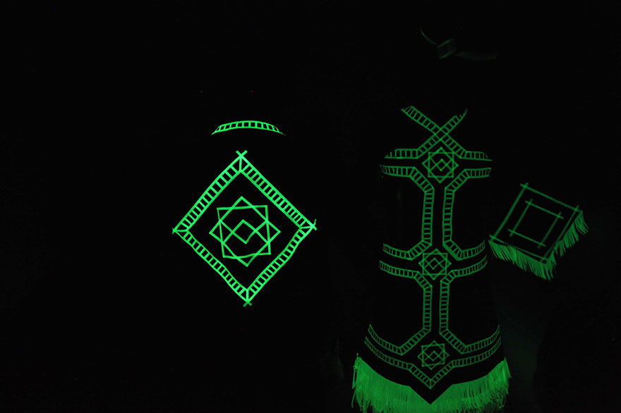 одежда из скотча, платье из скотча, костюм из скотча, для выпускного вечера из скотча