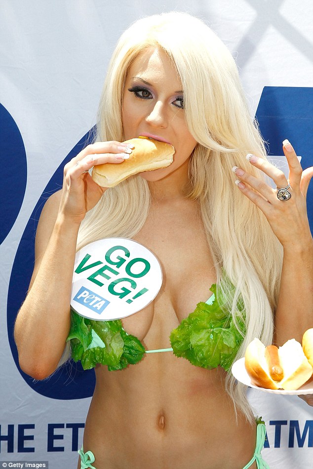 Courtney Stodden Кортни Стодден, бикини из салатных листьев, PETA 