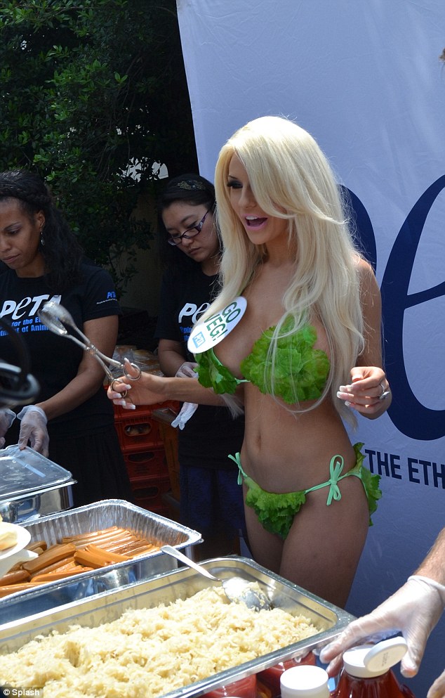 Courtney Stodden Кортни Стодден, бикини из салатных листьев, PETA 
