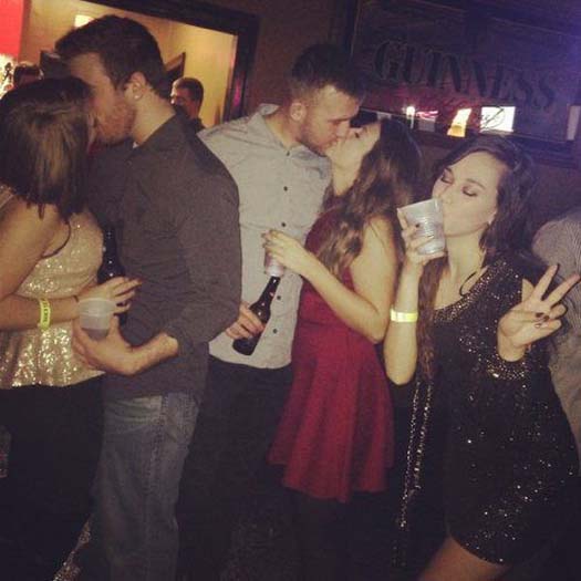 Люди, относящиеся к своему одиночеству с юмором одинокие люди, forever alone, форева элон, одиночество люди смешное