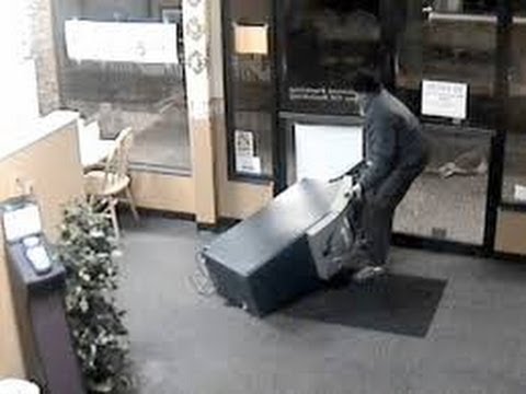 нелепые преступления, курьёзные преступления 2013, глупые преступники