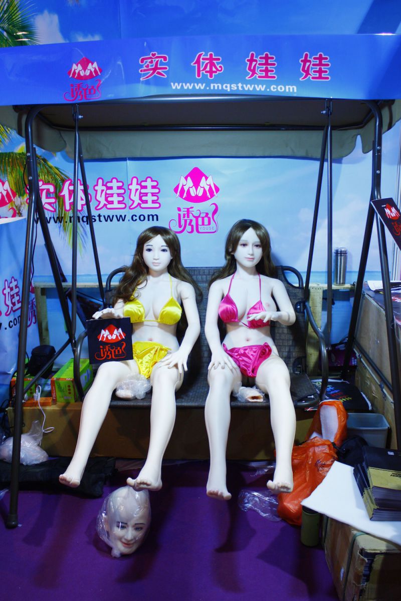 11-я международная выставка игрушек для взрослых в Шанхае. 18+ 11th China International Adult Toys & Reproductive Health Exhibition 2014, выставка игрушек для взрослых в Шанхае