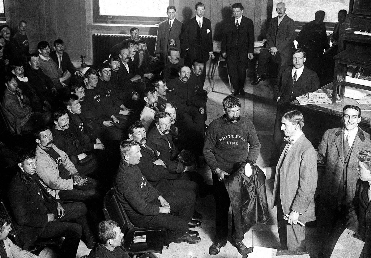 Редкие и исторически значимые фотографии трагически затонувшего Титаника редкие кадры титаника, айсберг потопивший титаник, исторические кадры титаника