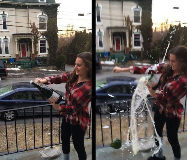 Сначала всё было нормально, а потом случилась эта хрень дерьмо случается, началась хрень, смешные неловкие ситуации, всё было нормально