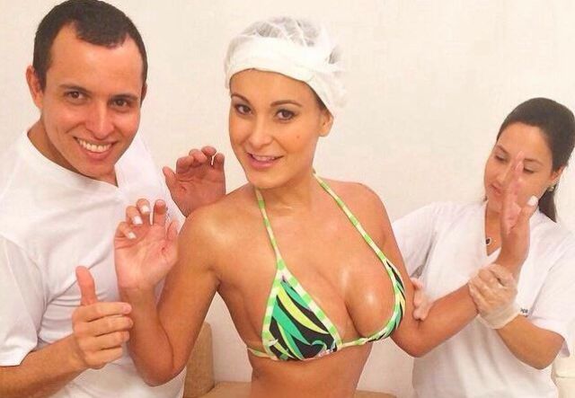 Выгнали с тренировки Португалии, Андресса Урак боди арт, Андрессу Урак , Andressa Urach, miss Bumbum, мисс Бумбум