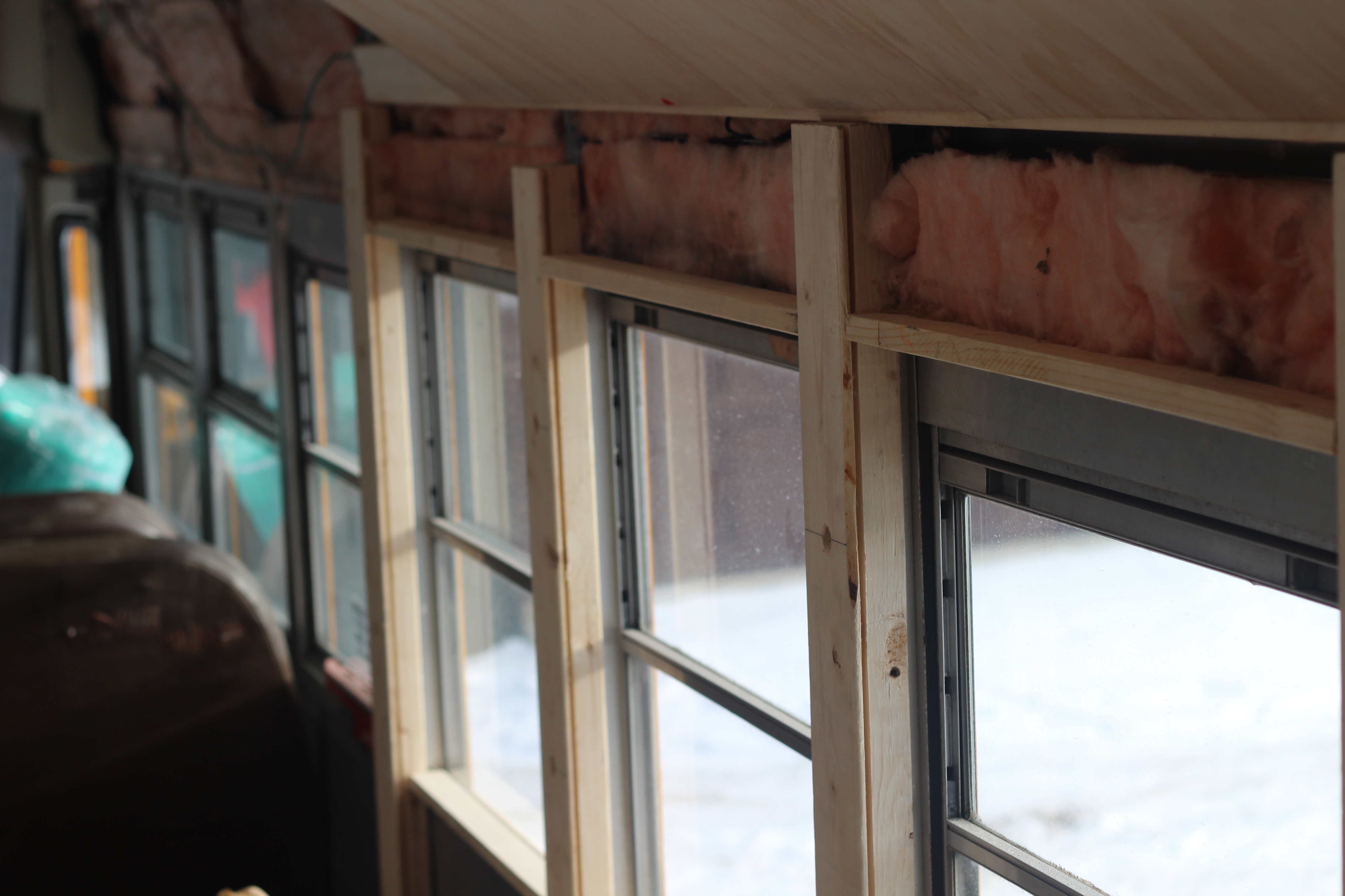 Друзья купили школьный автобус, и превратили его в дом на колесах из школьного автобуса дом на колесах, друзья переделали школьный автобус, австралийцы купили дом школьный автобус