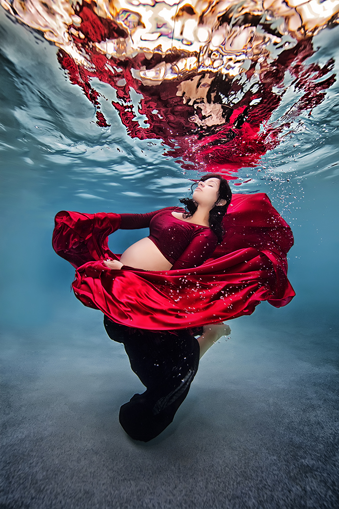 Вода необычные фото. Девушка под водой. Девушка в воде. Необычные фотосессии. Фотосессия в воде.