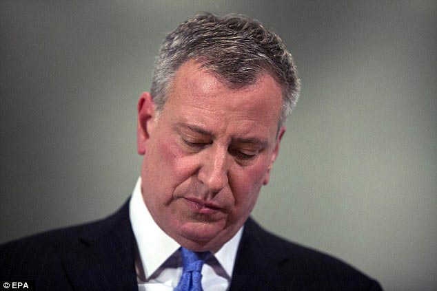 в Нью-Йорке убили двух полицейских, убийца полицейских в Нью-Йорке, Исмаил Бринсли, Вэньцзянь Лю, Рафаэль Рамос