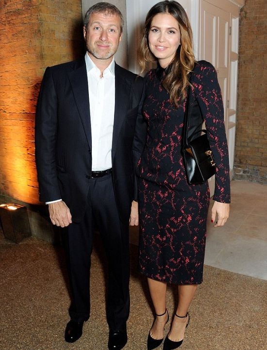 дарья жукова, скандал, расизм, стул, негритянка, афроамериканка 