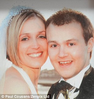 Больная раком мама сделала всё, чтобы её сын чувствовал мамину любовь, даже после её смерти Больная раком, Ровена, написала сыну ,открытки, любовь, после смерти, чувствовал