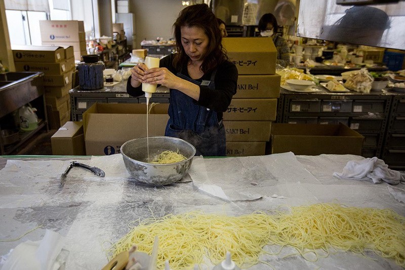 Аппетитные, но несъедобные виниловые муляжи блюд японской кухни аппетитныне муляжи, Japanese Vinyl Food Factory, фабрика Iwasaki