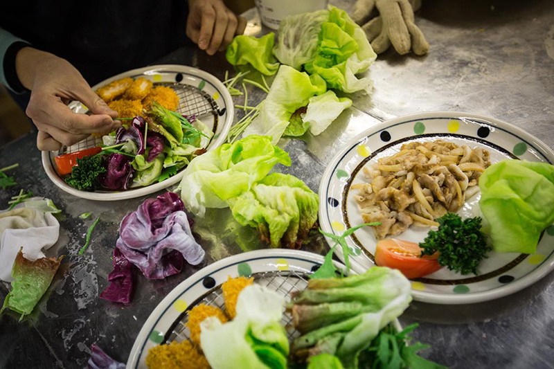 Аппетитные, но несъедобные виниловые муляжи блюд японской кухни аппетитныне муляжи, Japanese Vinyl Food Factory, фабрика Iwasaki