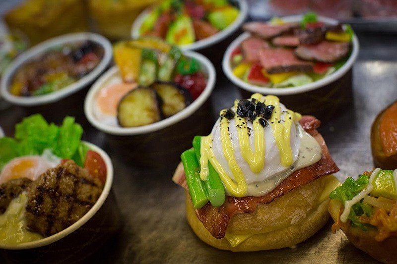 Аппетитные, но несъедобные виниловые муляжи блюд японской кухни аппетитныне муляжи, Japanese Vinyl Food Factory, фабрика Iwasaki