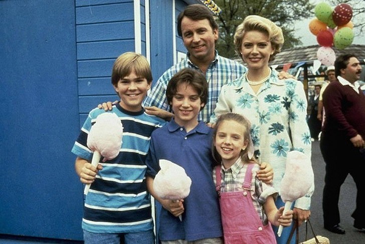 Первые фильмы в которых снялись звезды Голливуда первые роли звёзд Голливуда, дебют в фильме, первая роль в фильме