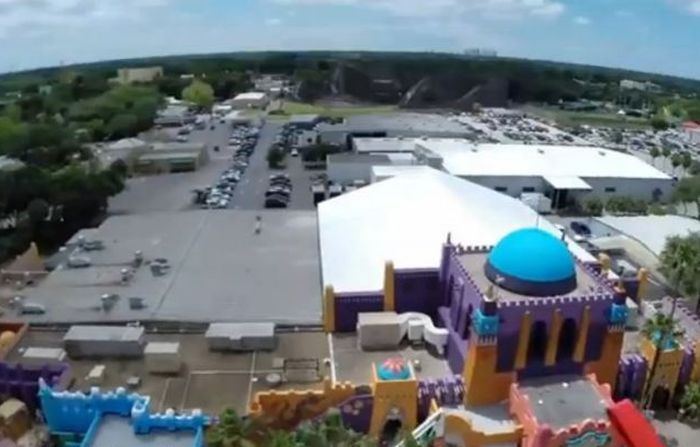 страшный аттракцион, Ярость Сокола,  Falcon's Fury,