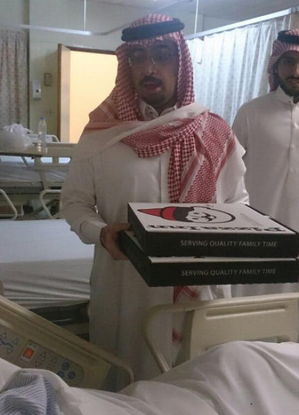 парень нашел поддержку через твиттер, twitter пришло много посетителей, больной написал в твиттер, пожаловался что никто не посещает