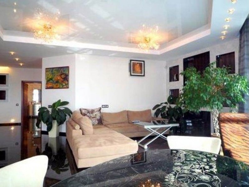 дом за миллион долларов, жильё за одни и те же деньги