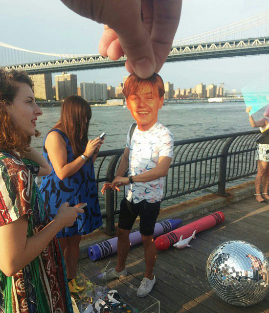 Мой день с Лео, my day with leo, Джоел Стронг, Joel Strong