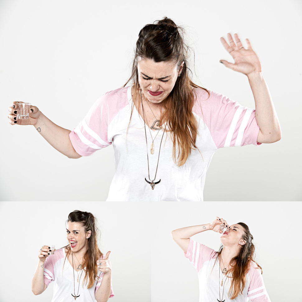 Фотограф снимает смешные сморщенные лица людей, после выпитого ими крепкого алкоголя Тим Чарльз, Tim Charles, лица людей после выпитого алкоголя, смешные лица после крепкого алкоголя