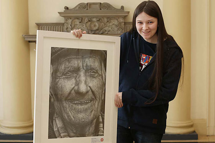 реалистичный портрет Шани МакДонах, гиперреализм, Shania McDonagh, Texaco Children’s Art»