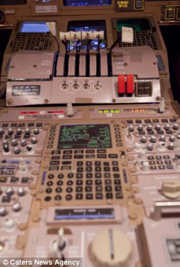 построил симулятор полетов дома, авиасимулятор построил дома, Джон Дэвис, John Davis