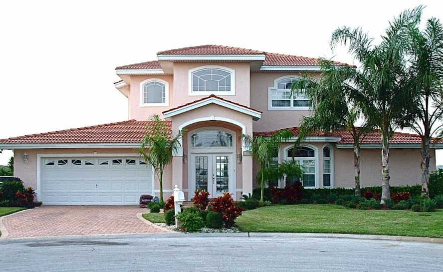 Перестройки дома, перестроили старый дом, изменили внешний вид дома