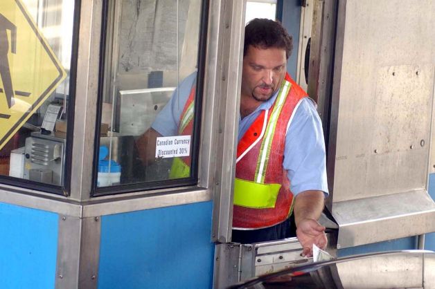 сколько зарабатывают профессии, професси на которых много зарабатывают, необычные прибыльные профессии, зарубежные профессии