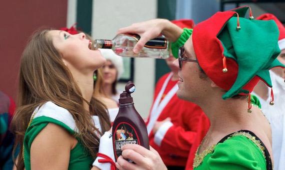 Безумный парад пьяных Санта-Клаусов SantaCon 2014, сантакон 2014, пьяный санта-клаус