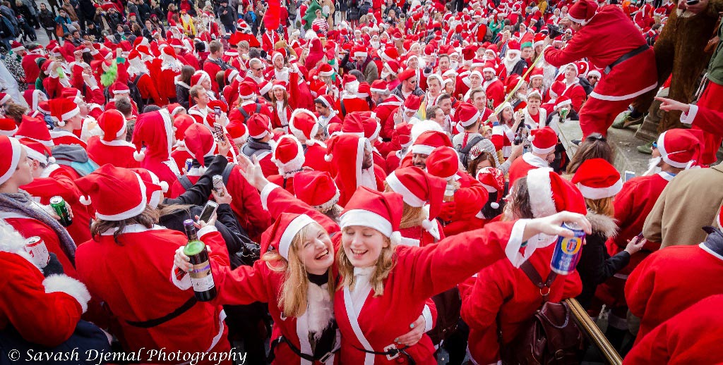 Безумный парад пьяных Санта-Клаусов SantaCon 2014, сантакон 2014, пьяный санта-клаус