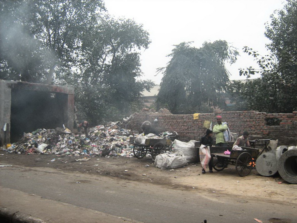 индийские трущобы, обратная сторона Индии, условия жизни Индия