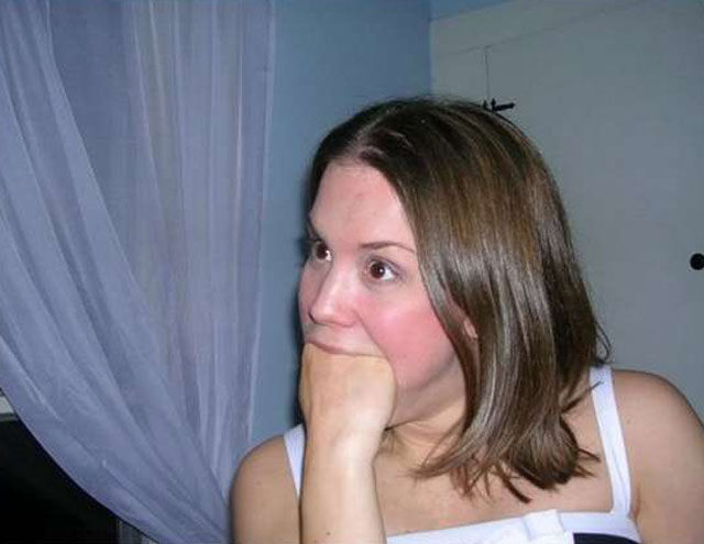 У кого рот больше. Странная тенденция у девушек из зарубежных соц сетей Интернет-мем, кулак в рот, у кого рот больше