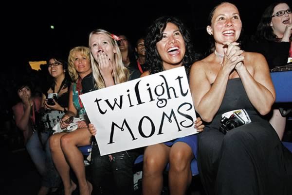 сумасшедшие безумные клубы по интересам, странное хобби