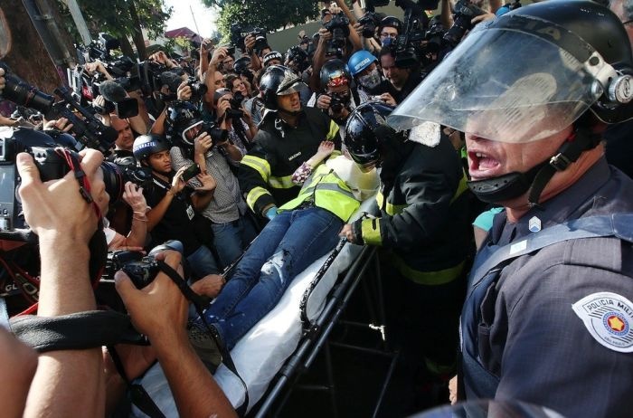 реальная жизнь чемпионат мира Бразилия взгляд на жизнь Бразилия, реальная Бразилия, жизнь на обочине Бразилия