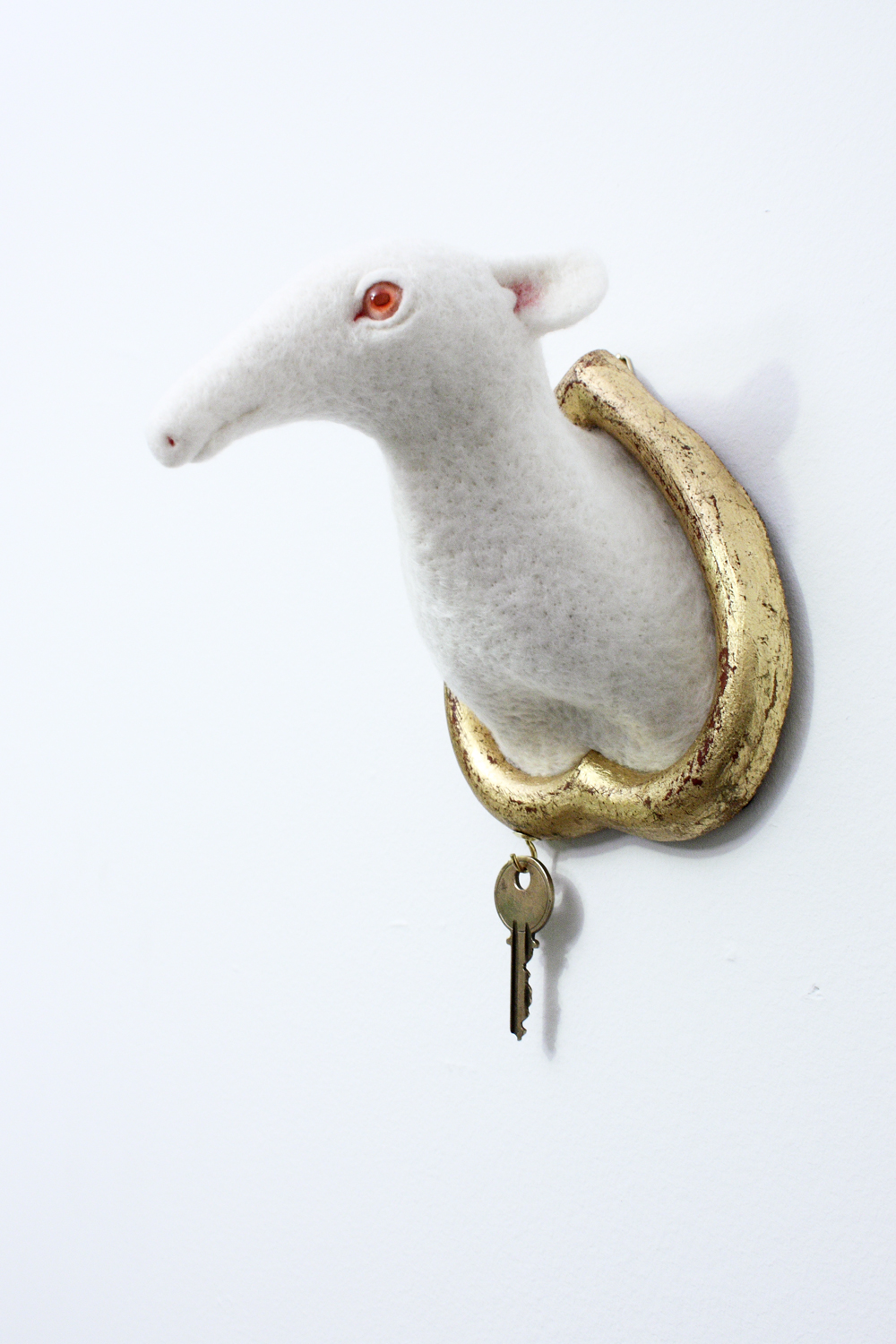 Zoe Williamsскульптуры из фетра, войлочные скульптуры охотничьи трофеи, Зои Уильямс Zoe Williams 