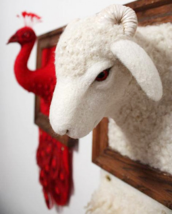 Zoe Williamsскульптуры из фетра, войлочные скульптуры охотничьи трофеи, Зои Уильямс Zoe Williams 