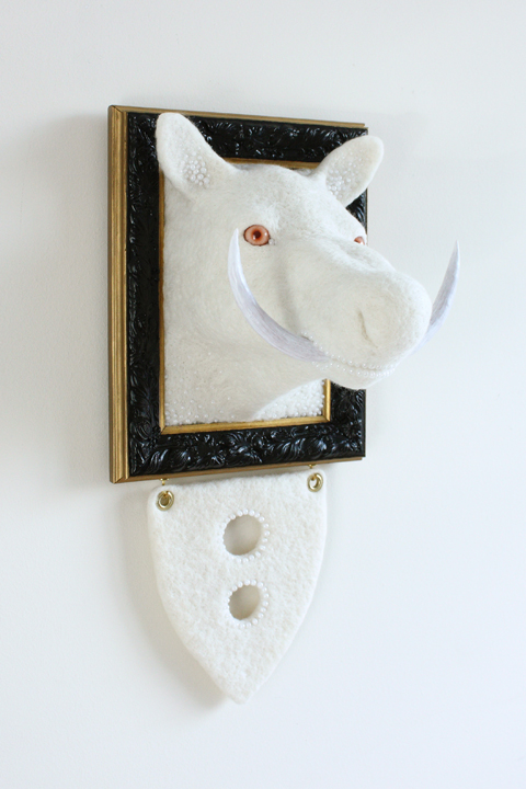 Zoe Williamsскульптуры из фетра, войлочные скульптуры охотничьи трофеи, Зои Уильямс Zoe Williams 