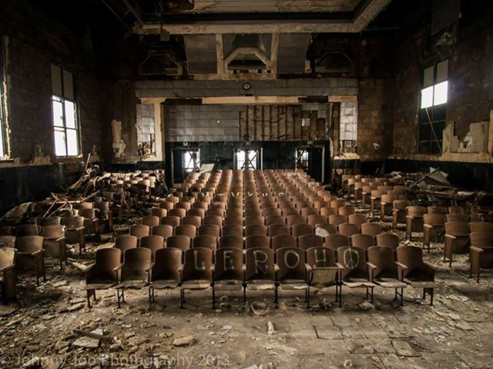 35 заброшенных мест по всему миру, которые показывают, как будет выглядеть мир без людей заброшенные дома, мир без людей