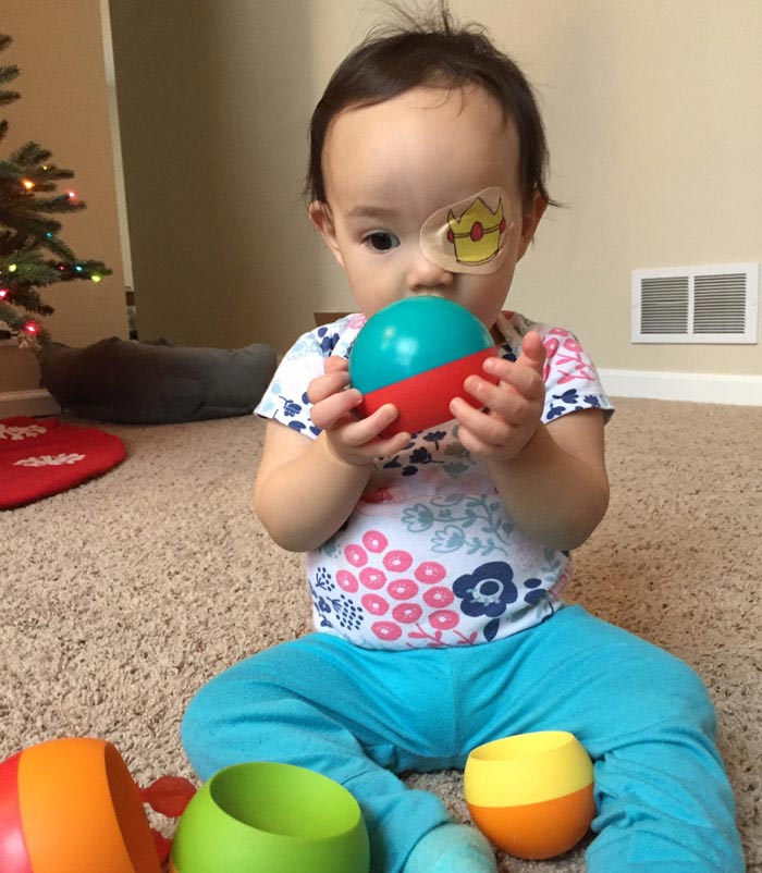 Девочка с повязкой на глазу и её креативный папа, который нашёл выход из непростой ситуации Reddit Gfgrubb, повязка на глазу