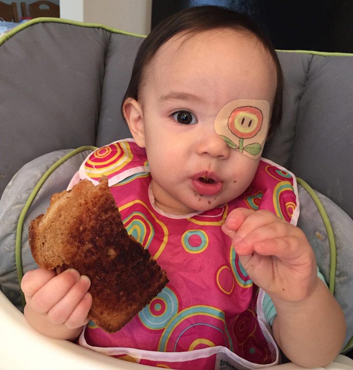 Девочка с повязкой на глазу и её креативный папа, который нашёл выход из непростой ситуации Reddit Gfgrubb, повязка на глазу