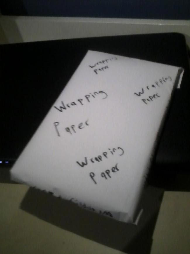 идиотская упаковка подарков, люди не пытались упаковать подарки, смешная упаковка подарков