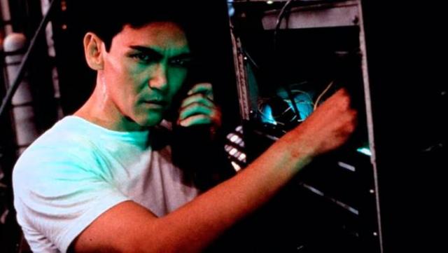 Чем сейчас занимаются любимые герои боевиков из 90-х герои боевиков из 90-х сейчас, чем занимаются герои боевиков 90-х, что стало со звёздами 90-х