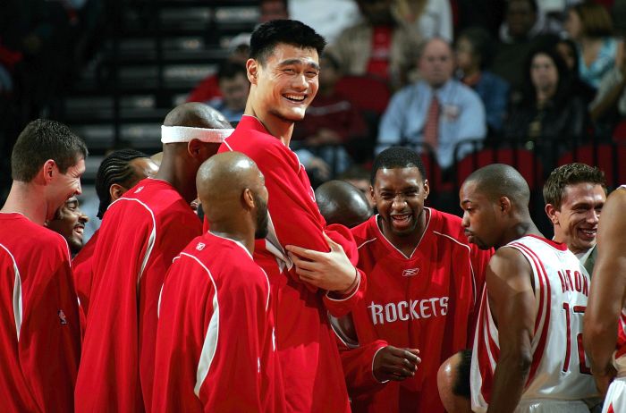 Трудная жизнь гигантского китайского баскетболиста Яо Мина Яо Мин, Yao Ming , самый высокий баскетболист