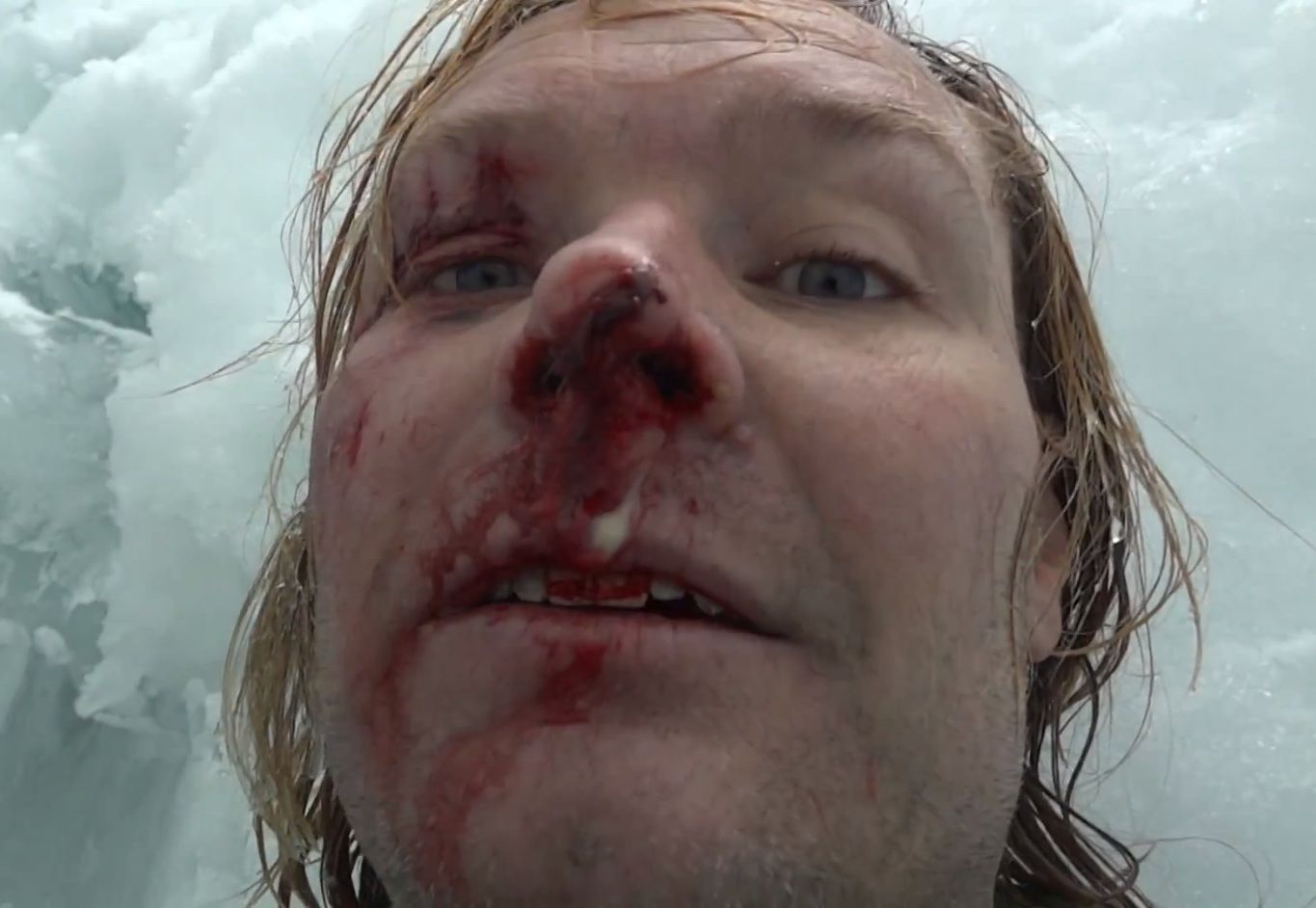 упал в снежную расщелину,  Джон Олл, John All, упал в горах Химлунг, Гималаи