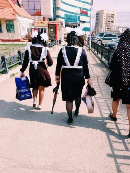 это россия детка, умом россию не понять, тем временем в России 