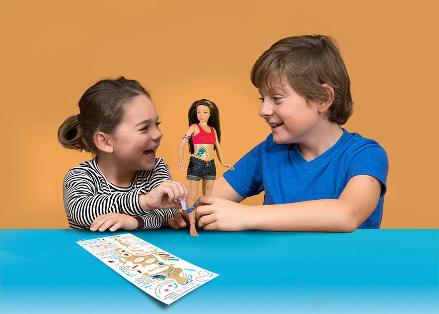 Lammily - кукла Барби с реальным телом 19-летней девушки с прыщами, целлюлитом и растяжками Николай Ламм, Nickolay Lamm, Lammily, Ламмили, нормальная Барби, Барби, с реальным телом