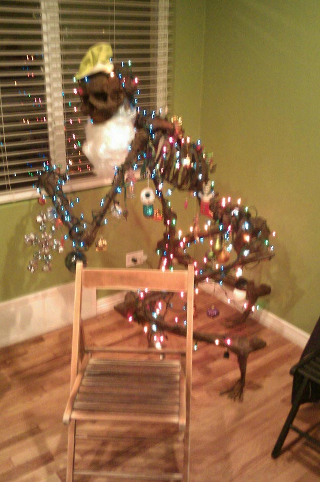 худшие украшения на новый год, самодельная ёлка, провальные украшения
