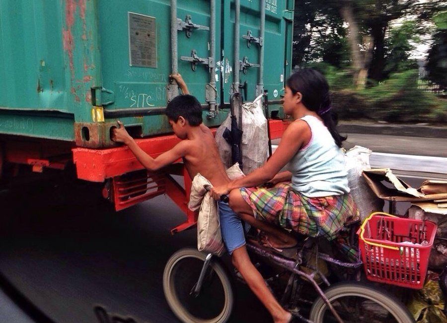 Слабоумие и отвага, техника безопасности