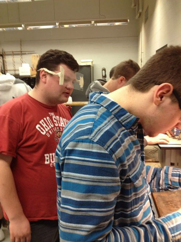 Слабоумие и отвага, техника безопасности